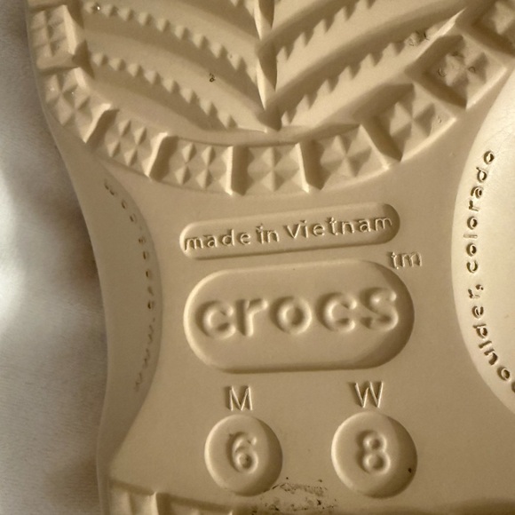 Tan crocs Clogs with Fleece Lining - Picture 3 of 3